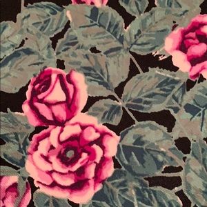 LuLaRoe Skirts - Lularoe XL Rose Cassie Pencil skirt LuLaRoe Skirts - Lularoe XL Rose Cassie Pencil skirt